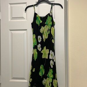 Ashlee  brand - maxi dress - size 6 - used ( look like new )